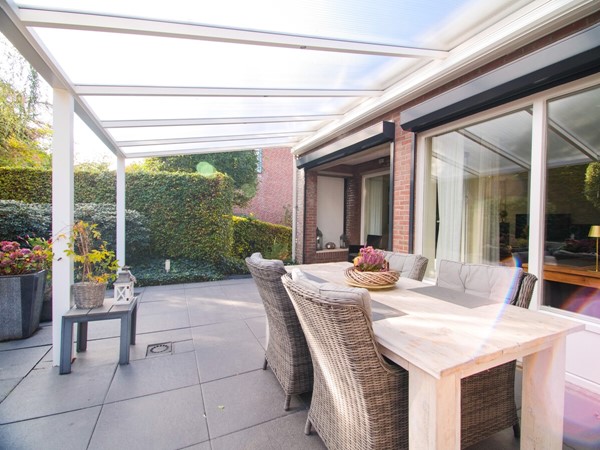 Foto - Te koop: Vrijstaande woning uit 1990 in Vaals met hoogwaardige afwerking, voldoende ruimten, garage en tuin op een ruim perceel